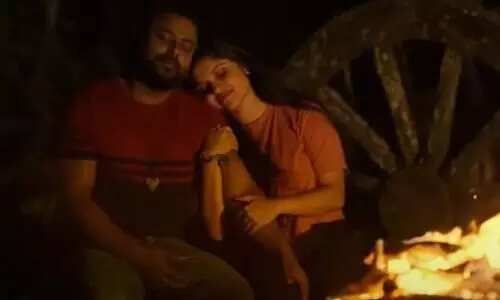 Meenathil Thalikettu Movie  oru poovine nishashalabham cover Song Out