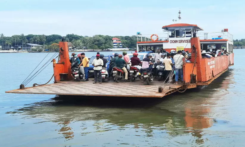 ബേപ്പൂർ-ചാലിയം കടവിൽ ജങ്കാർ സർവിസ് പുനരാരംഭിക്കുന്നു