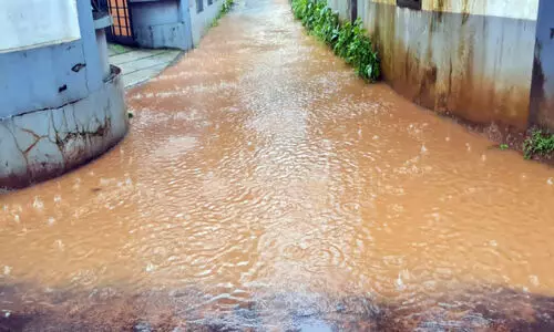 നിർമാണത്തിലെ അശാസ്ത്രീയത: റോഡിൽ വെള്ളക്കെട്ട്