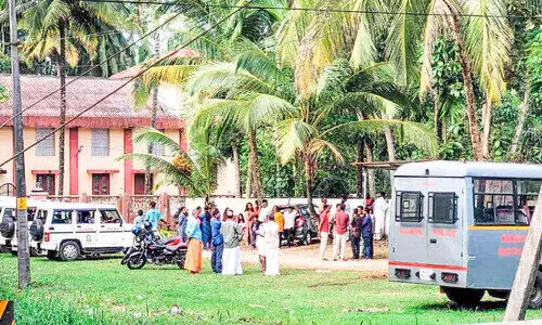 കട്ടച്ചിറ പള്ളിയിൽ കല്ലറകൾ തകർത്തതിനെച്ചൊല്ലി സംഘർഷം