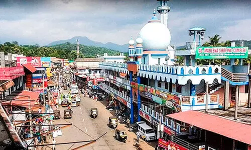 ഇങ്ങനെ മതിയോ​ ഈരാറ്റുപേട്ട