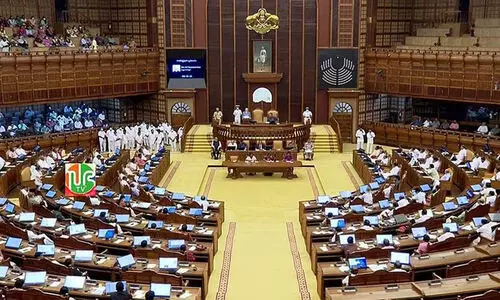 ഗൂഢാലോചന നടന്നെന്ന സി.ബി.ഐ റിപ്പോർട്ടിനെപ്പറ്റി അറിയില്ലെന്ന് മുഖ്യമന്ത്രി; ഉച്ചക്ക് ഒന്നിന് സഭയിൽ സോളാർ ചർച്ച