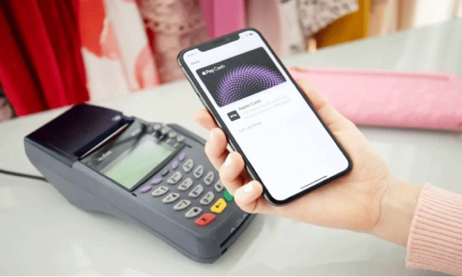 ആ​പ്പി​ൾ പേ, ​സാം​സ​ങ് പേ ​സേ​വ​ന​ങ്ങ​ൾ ഉ​ട​ൻ ല​ഭ്യ​മാ​കും