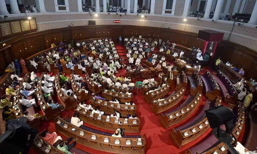 ബംഗാളിൽ മന്ത്രിസഭ പുനഃസംഘടന