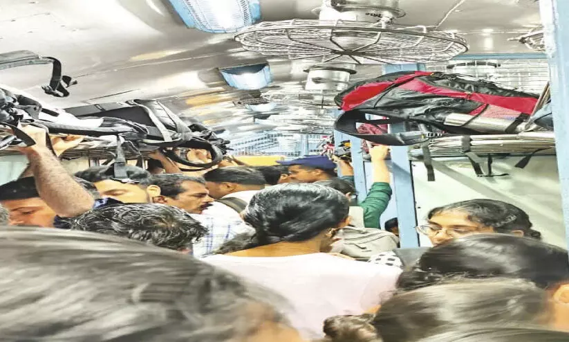 ഗു​രു​വാ​യൂ​ർ-​മ​ധു​ര എ​ക്സ് പ്ര​സി​ൽ കാ​ലു​കു​ത്താ​നി​ട​മി​ല്ല