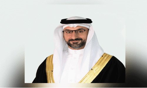 ചെ​റു​കി​ട, ഇ​ട​ത്ത​രം മേ​ഖ​ല​ക​ൾ    സാ​മ്പ​ത്തി​ക മേ​ഖ​ല​ക്ക്​    ഊ​ർ​ജം ന​ൽ​കു​ന്നു -അ​ബ്​​ദു​ല്ല ബി​ൻ ആ​ദി​ൽ​ഫ​ഖ്​​റു