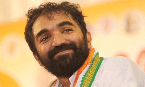 ചാ​ണ്ടി ഉ​മ്മ​ന്റെ വി​ജ​യം പ്ര​വാ​സ​ലോ​ക​ത്തി​ന്റേ​തു​കൂ​ടി    - ഒ.​ഐ.​സി.​സി