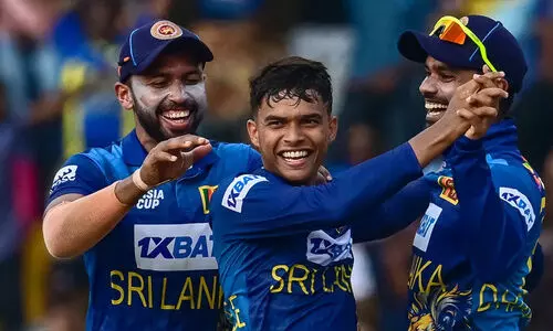 തകർന്നടിഞ്ഞ് ഇന്ത്യ; ശ്രീലങ്കക്ക് 214 റൺസ് വിജയലക്ഷ്യം