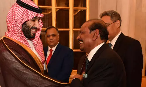 സൗദി കിരീടാവകാശിയുമായി എം.എ. യൂസുഫലി കൂടിക്കാഴ്ച നടത്തി