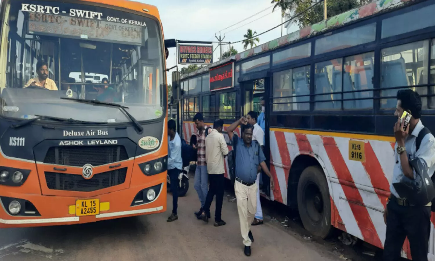 അയത്തിൽ കെ.എസ്​.ആർ.ടി.സി ഫീഡർ  സ്​​റ്റേഷൻ മാറ്റുന്നതിൽ പ്രതിഷേധം
