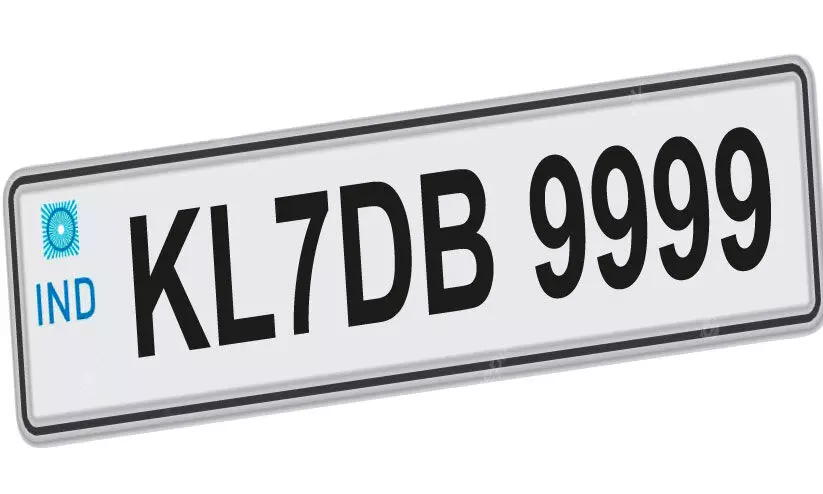 ഇഷ്ടവാഹന നമ്പർ നേടാൻ ലക്ഷങ്ങൾ മുടക്കി ഉടമകൾ ഇഷ്ടവാഹന നമ്പർ നേടാൻ ലക്ഷങ്ങൾ മുടക്കി ഉടമകൾ