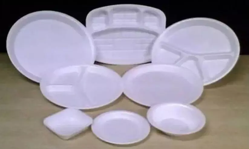 300 കിലോ നിരോധിത ഒറ്റത്തവണ ഉപയോഗ വസ്തുകൾ പിടിച്ചെടുത്തു 300 കിലോ നിരോധിത ഒറ്റത്തവണ ഉപയോഗ വസ്തുകൾ പിടിച്ചെടുത്തു