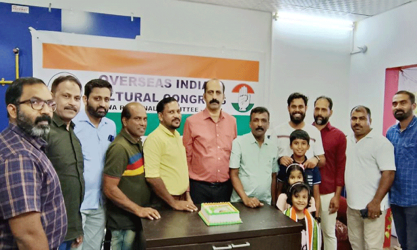 നി​സ്‌​വ ഒ.​ഐ.​സി.​സി ചാ​ണ്ടി ഉ​മ്മ​ന്റെ വി​ജ​യം ആ​ഘോ​ഷി​ച്ചു