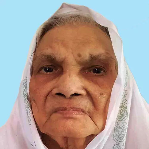 കൊ​ച്ചു ബീ​വാ​ത്തു ഹ​ജ്ജു​മ്മ