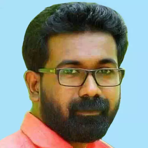 കു​ഴ​ഞ്ഞു​വീ​ണ് മ​രി​ച്ചു