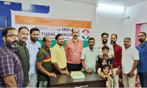 നി​സ്‌​വ ഒ.​ഐ.​സി.​സി ചാ​ണ്ടി ഉ​മ്മ​ന്റെ വി​ജ​യം ആ​ഘോ​ഷി​ച്ചു