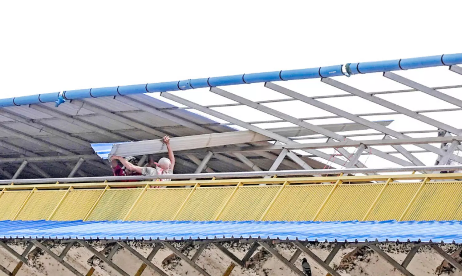 തിരുനക്കര ബസ് സ്റ്റാൻഡ്​​ കെട്ടിടം പൊളിച്ചുതുടങ്ങി