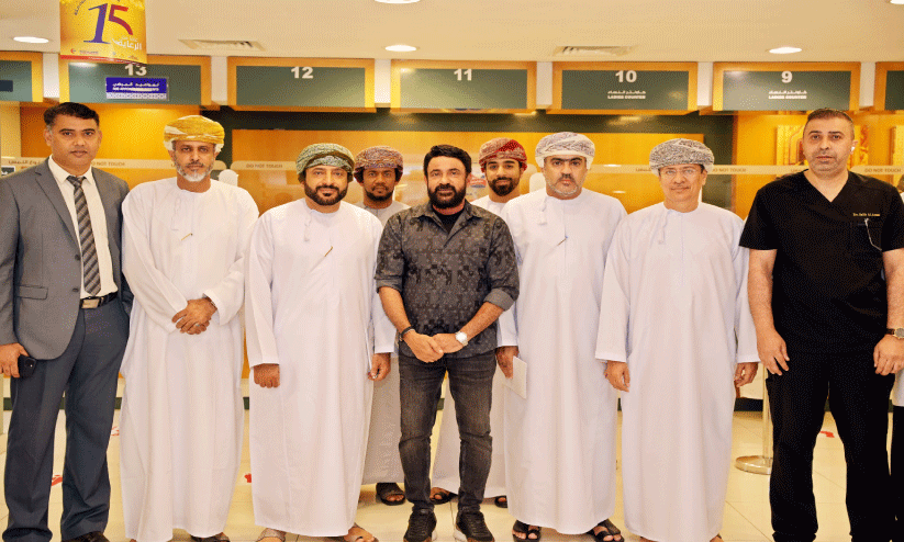 ആ​രോ​ഗ്യ മ​ന്ത്രാ​ല​യ​ത്തി​ലെ ഉ​ന്ന​ത ഉ​ദ്യോ​ഗ​സ്ഥ​ർ    സ​ലാ​ല ബ​ദ​ർ അ​ൽ​സ​മ സ​ന്ദ​ർ​ശി​ച്ചു