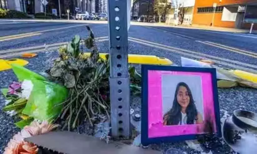 യു.എസ് പൊലീസുകാരന്റെ അശ്ലീലം നിറഞ്ഞ പരിഹാസം ഒരു ഇന്ത്യൻ കുടുംബത്തെ തകർക്കുന്ന വിധം... യു.എസ് പൊലീസുകാരന്റെ അശ്ലീലം നിറഞ്ഞ പരിഹാസം ഒരു ഇന്ത്യൻ കുടുംബത്തെ തകർക്കുന്ന വിധം...