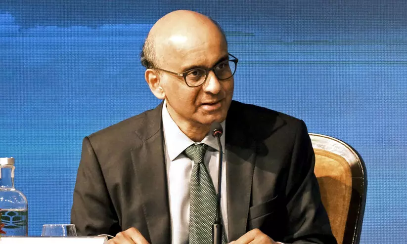 ത​ർ​മ​ൻ ഷ​ൺ​മു​ഖ​ര​ത്നം സിം​ഗ​പ്പൂ​ർ പ്ര​സി​ഡ​ന്റാ​യി അ​ധി​കാ​ര​മേ​റ്റു