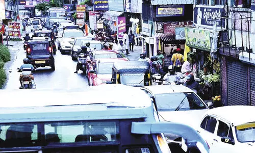 എ​ങ്ങു​മെ​ത്താ​തെ തൃ​ശൂ​ർ-​വാ​ടാ​ന​പ്പ​ള്ളി സം​സ്ഥാ​ന​പാ​ത വി​ക​സ​നം