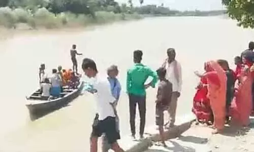 ബിഹാറിൽ ബോട്ട് മുങ്ങി 10 കുട്ടികളെ കാണാതായി