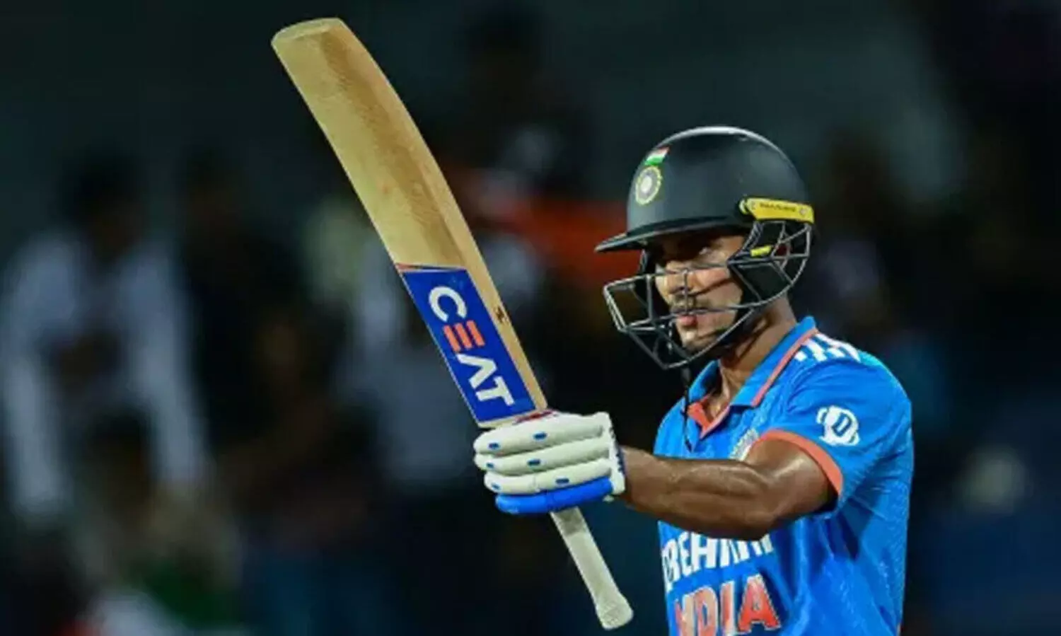 സെഞ്ച്വറിയുമായി ഗില്ലിന്റെ ഒറ്റയാൾ പോരാട്ടം; ഇന്ത്യക്ക് ആറ് വിക്കറ്റ് നഷ്ടം