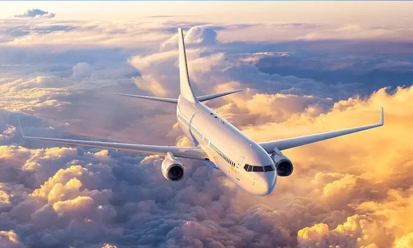 സാങ്കേതിക തകരാർ; 10 മിനിറ്റുകൊണ്ട് വിമാനം 28,000 അടി താഴ്ത്തി സാങ്കേതിക തകരാർ; 10 മിനിറ്റുകൊണ്ട് വിമാനം 28,000 അടി താഴ്ത്തി