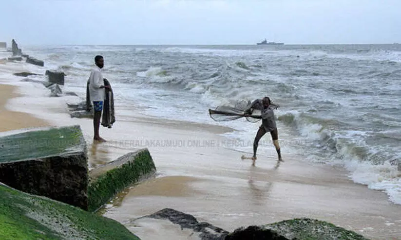 തെക്കൻ തമിഴ്നാട് തീരത്ത് ഉയർന്ന തിരമാല ജാഗ്രത നിർദേശം