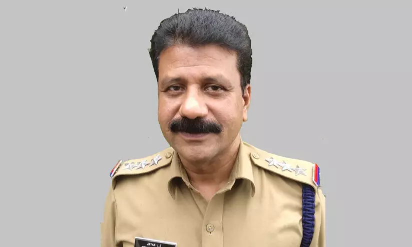 കേസൊതുക്കാൻ 1.25 ലക്ഷം കൈക്കൂലി: വൈത്തിരി സി.ഐക്ക് സസ്‌പെൻഷൻ