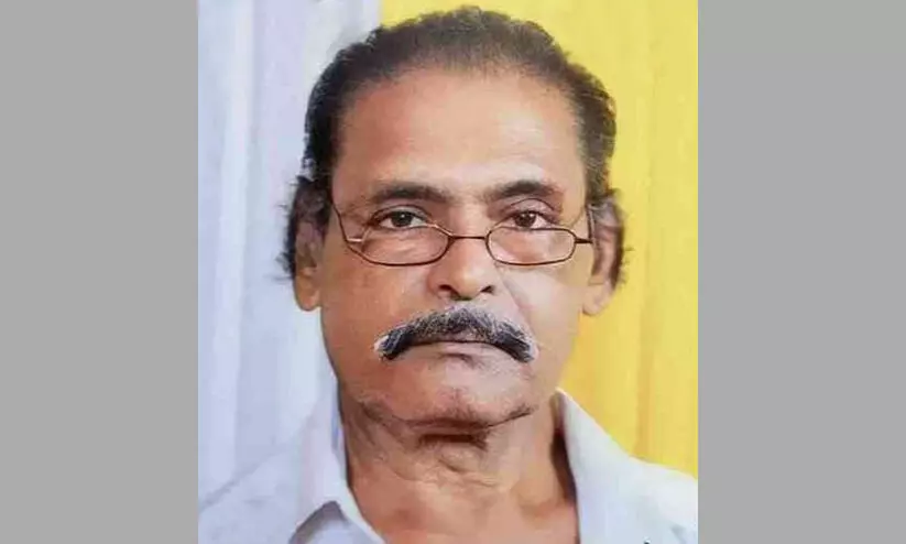 നടന്നുപോകവെ വയോധികൻ എക്സ്കവേറ്റർ തട്ടി മരിച്ചു നടന്നുപോകവെ വയോധികൻ എക്സ്കവേറ്റർ തട്ടി മരിച്ചു