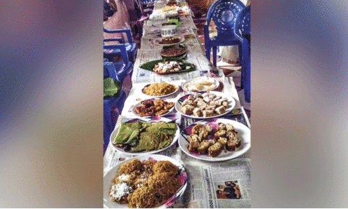 പെരിങ്ങോട്ടുകുറുശ്ശിയിൽ പോഷകാഹാര പ്രദർശനത്തിൽ അണിനിരത്തിയ ഭക്ഷ്യവിഭവങ്ങൾ പെരിങ്ങോട്ടുകുറുശ്ശിയിൽ പോഷകാഹാര പ്രദർശനത്തിൽ അണിനിരത്തിയ ഭക്ഷ്യവിഭവങ്ങൾ