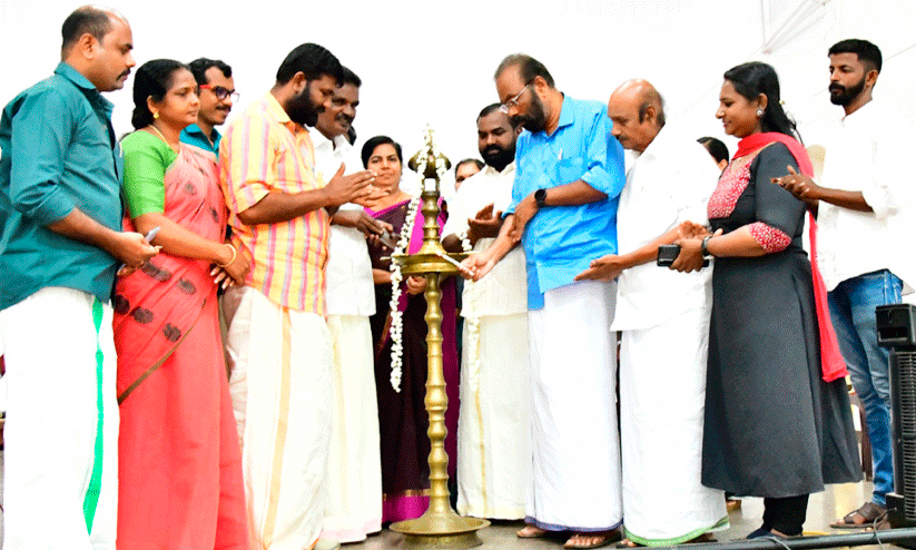 ‘രോഗമില്ലാത്തഗ്രാമം’ പദ്ധതി മൂന്നാംഘട്ടത്തിലേക്ക് ‘രോഗമില്ലാത്തഗ്രാമം’ പദ്ധതി മൂന്നാംഘട്ടത്തിലേക്ക്