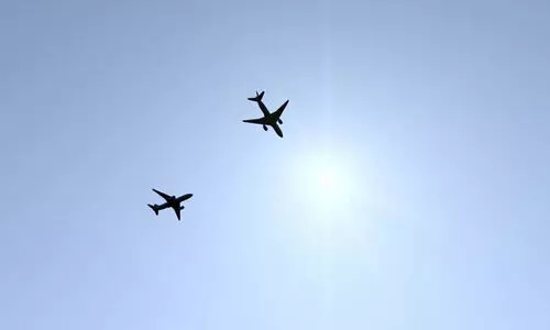 വഴിതിരിച്ചുവിട്ട വിമാനങ്ങൾ എടപ്പാൾ, തവനൂർ ഭാഗത്ത് വട്ടമിട്ട് പറന്നത് പരിഭ്രാന്തി പരത്തി