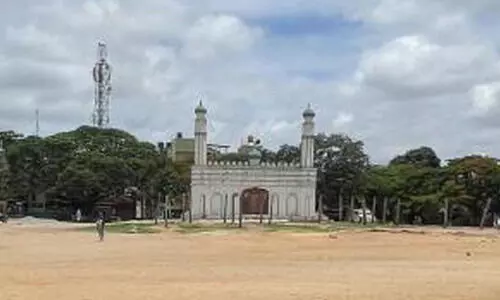 കർണാടകയിൽ ഈദ്ഗാഹ് മൈതാനത്ത് ഗണേശ ചതുർത്ഥി ആഘോഷങ്ങൾക്ക് അനുമതി