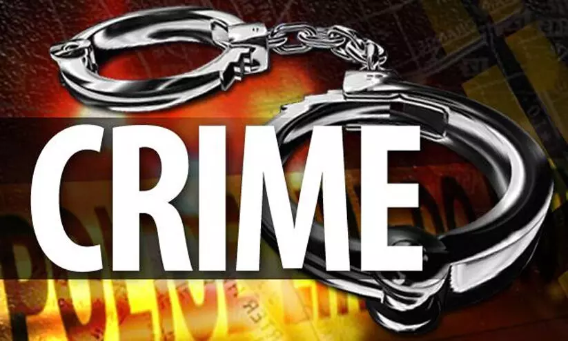 പെട്രോളിന് പകരം ഡീസൽ അടിച്ചെന്ന് ആരോപിച്ച് പമ്പ് ജീവനക്കാരന് മർദനം പെട്രോളിന് പകരം ഡീസൽ അടിച്ചെന്ന് ആരോപിച്ച് പമ്പ് ജീവനക്കാരന് മർദനം