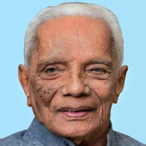 കു​മാ​ര മേ​നോ​ൻ