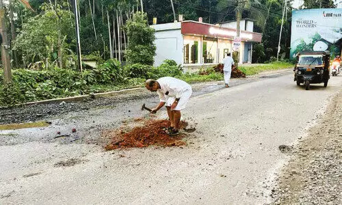 പു​ലാ​മ​ന്തോ​ൾ-​മേ​ലാ​റ്റൂ​ർ റോ​ഡ് യാ​ത്രാ​ദു​രി​ത​ത്തി​ന് മൂ​ന്നാ​ണ്ട്