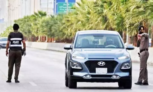 സൗദിയിൽ ഒരാഴ്ചക്കിടെ 15,812 വിദേശ തൊഴിലാളികൾ അറസ്റ്റിൽ സൗദിയിൽ ഒരാഴ്ചക്കിടെ 15,812 വിദേശ തൊഴിലാളികൾ അറസ്റ്റിൽ