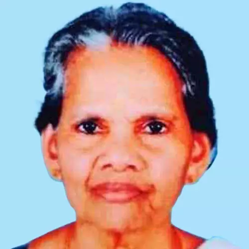 സാ​വി​ത്രി ന​ങ്ങ്യാ​ർ