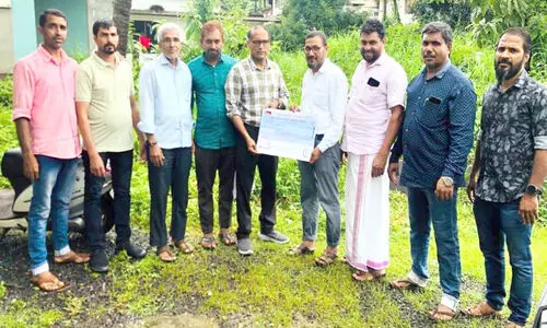 ചി​കി​ത്സാ​സ​ഹാ​യം കൈ​മാ​റി