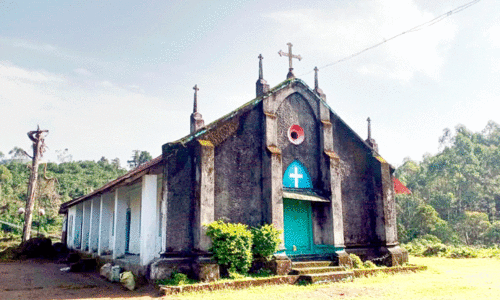 നൂറി​‍െൻറ പ്രതാപവുമായി രാജമല സെന്റ് തെരേസാസ് ദേവാലയം