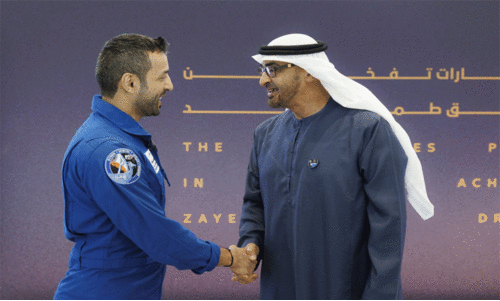 സു​ൽ​ത്താ​ൻ അ​ൽ നി​യാ​ദി​ക്ക് യു.എ.ഇയിൽ രാ​ജ​കീ​യ വ​ര​വേ​ൽ​പ്