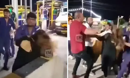 ടോൾ പ്ലാസയിലേക്ക് തെറ്റായ ദിശയിൽ വാഹനമോടിച്ചു; ദമ്പതികൾക്ക് മർദനം