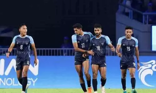 ഏഷ്യൻ ഗെയിംസ് ഫുട്ബാളിൽ ഇന്ത്യക്ക് ദയനീയ തുടക്കം; ചൈനയോട് കീഴടങ്ങിയത് 5-1 ന്