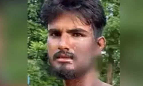 ഭാര്യ ചൂടുവെള്ളത്തിൽ മുളക് കലക്കി മുഖത്തൊഴിച്ചു; ഭർത്താവ് ആശുപത്രിയിൽ