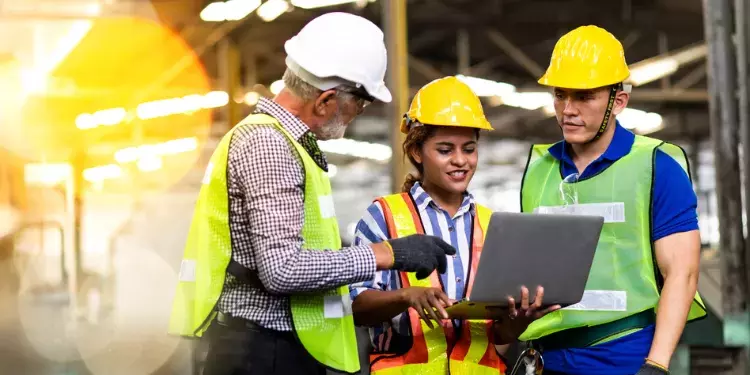 വിദേശ തൊഴിലാളികളുടെ യോഗ്യത പരിശോധിക്കുന്ന ‘പ്രഫഷനൽ വെരിഫിക്കേഷൻ’ സേവനത്തിന് തുടക്കം വിദേശ തൊഴിലാളികളുടെ യോഗ്യത പരിശോധിക്കുന്ന ‘പ്രഫഷനൽ വെരിഫിക്കേഷൻ’ സേവനത്തിന് തുടക്കം