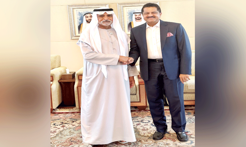 ഹെ​ൽ​ത്ത് മാ​ഗ​സി​ൻ    ആ​രോ​ഗ്യ അ​വാ​ർ​ഡ്​