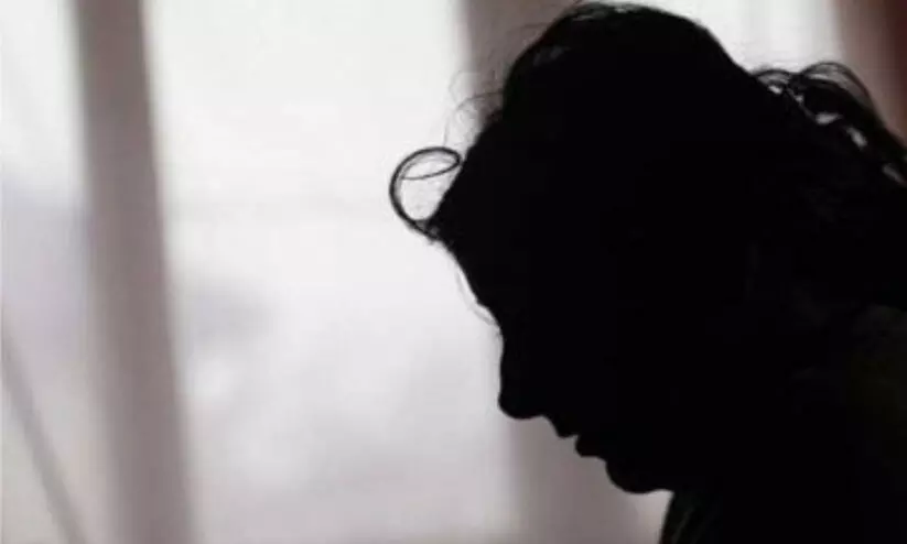 അവിഹിത മകന്റെ ഞെട്ടിക്കുന്ന കൊലപാതകക്കുറ്റം സമ്മതിച്ച് പ്രവാസി മാതാവ് അവിഹിത മകന്റെ ഞെട്ടിക്കുന്ന കൊലപാതകക്കുറ്റം സമ്മതിച്ച് പ്രവാസി മാതാവ്