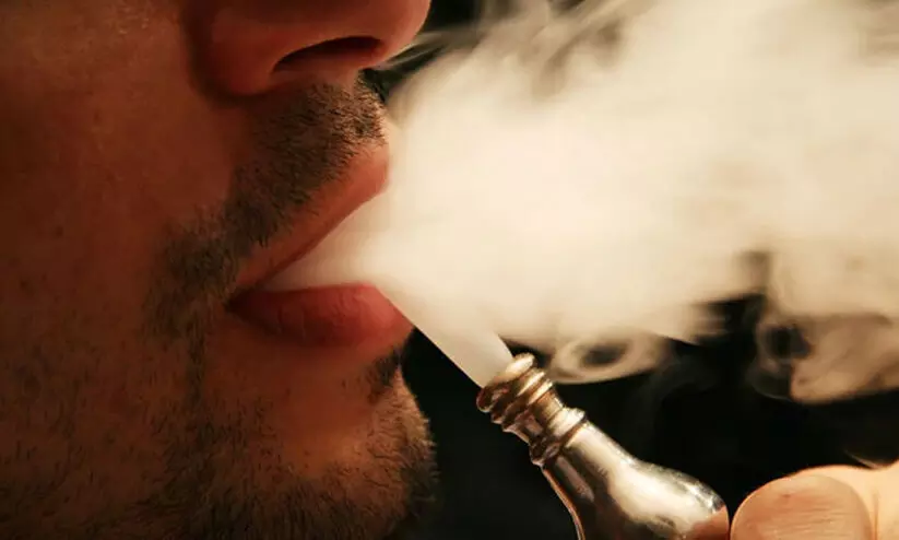 ഹുക്ക ബാറുകൾ നിരോധിക്കാനും പുകയില ഉൽപന്നങ്ങൾ വാങ്ങാനുള്ള കുറഞ്ഞ പ്രായം 21 ആക്കി ഉയർത്താനും പദ്ധതിയിട്ട് കർണാടക സർക്കാർ